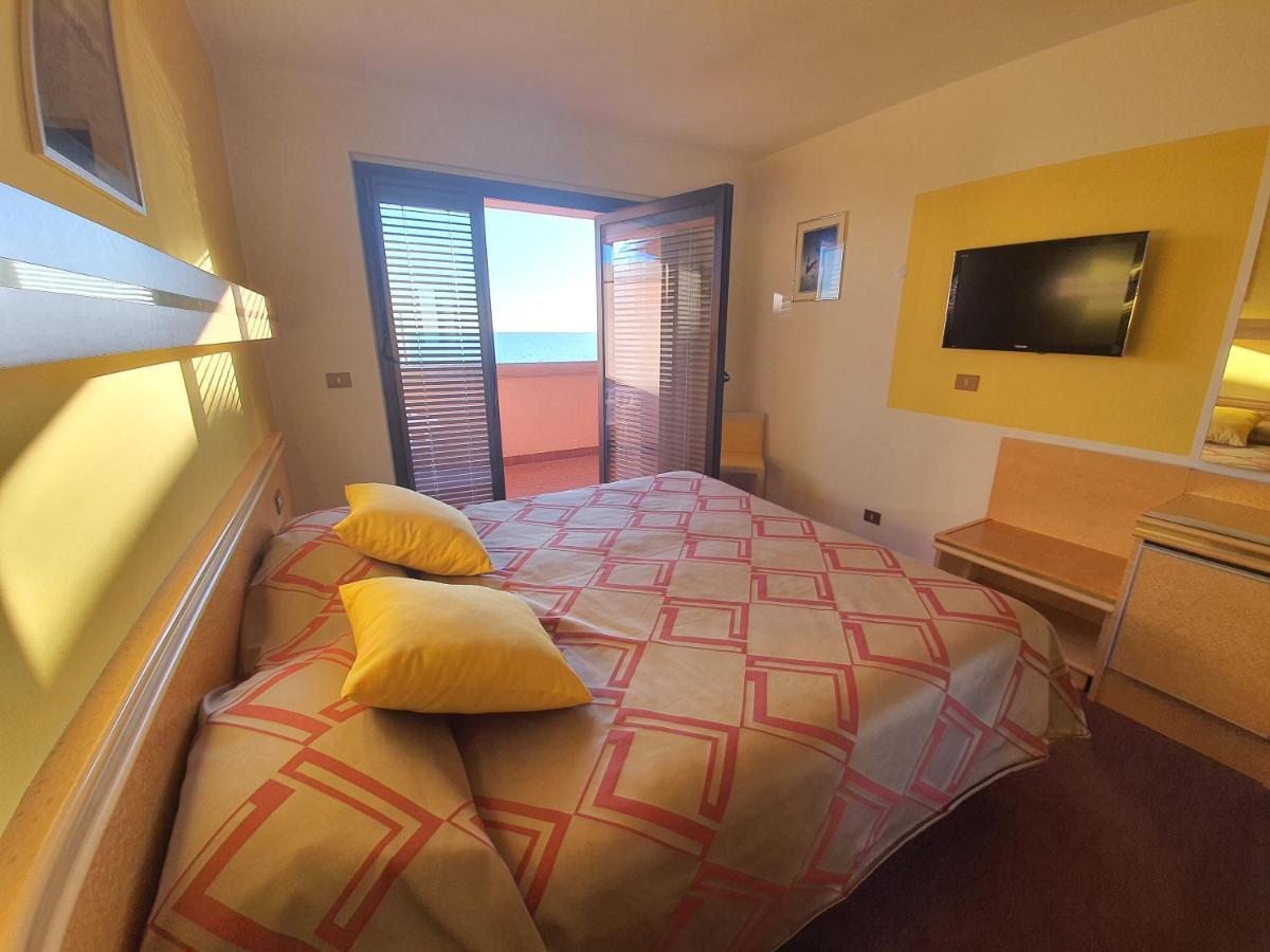 Hotel Antares Grado Exterior foto