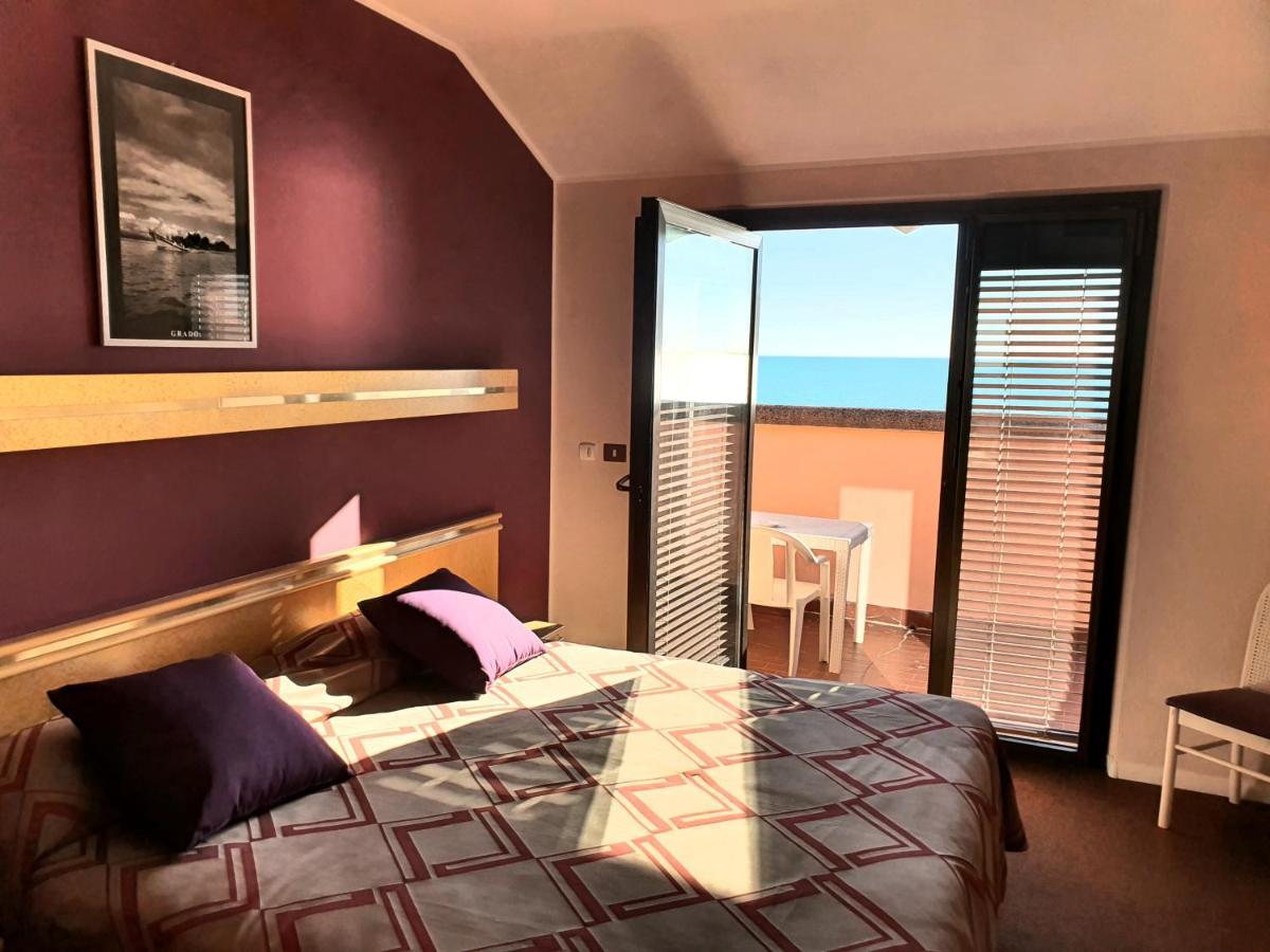 Hotel Antares Grado Exterior foto